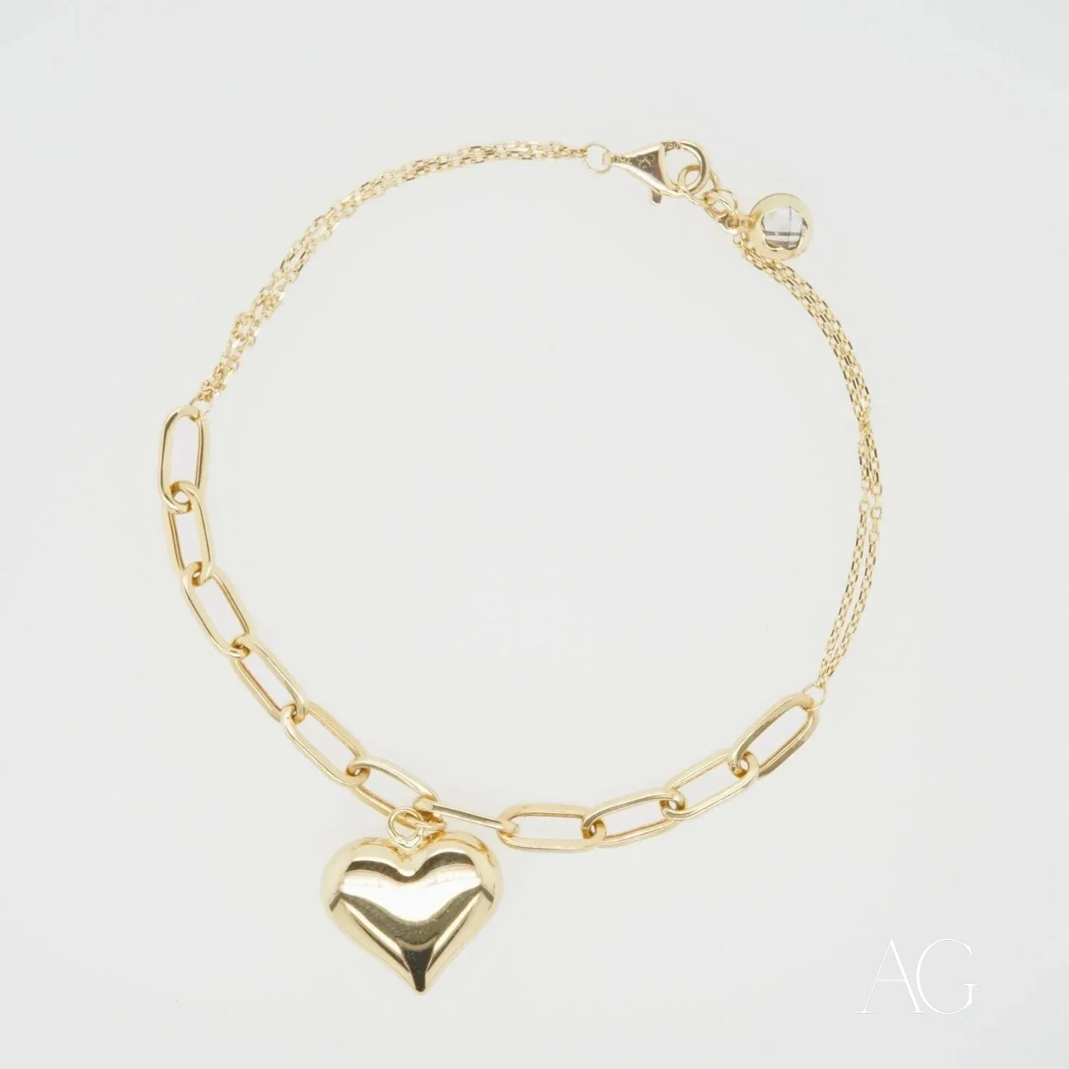 Art Gold Jewelry’s Heart Bracelet: A Symbol of Love