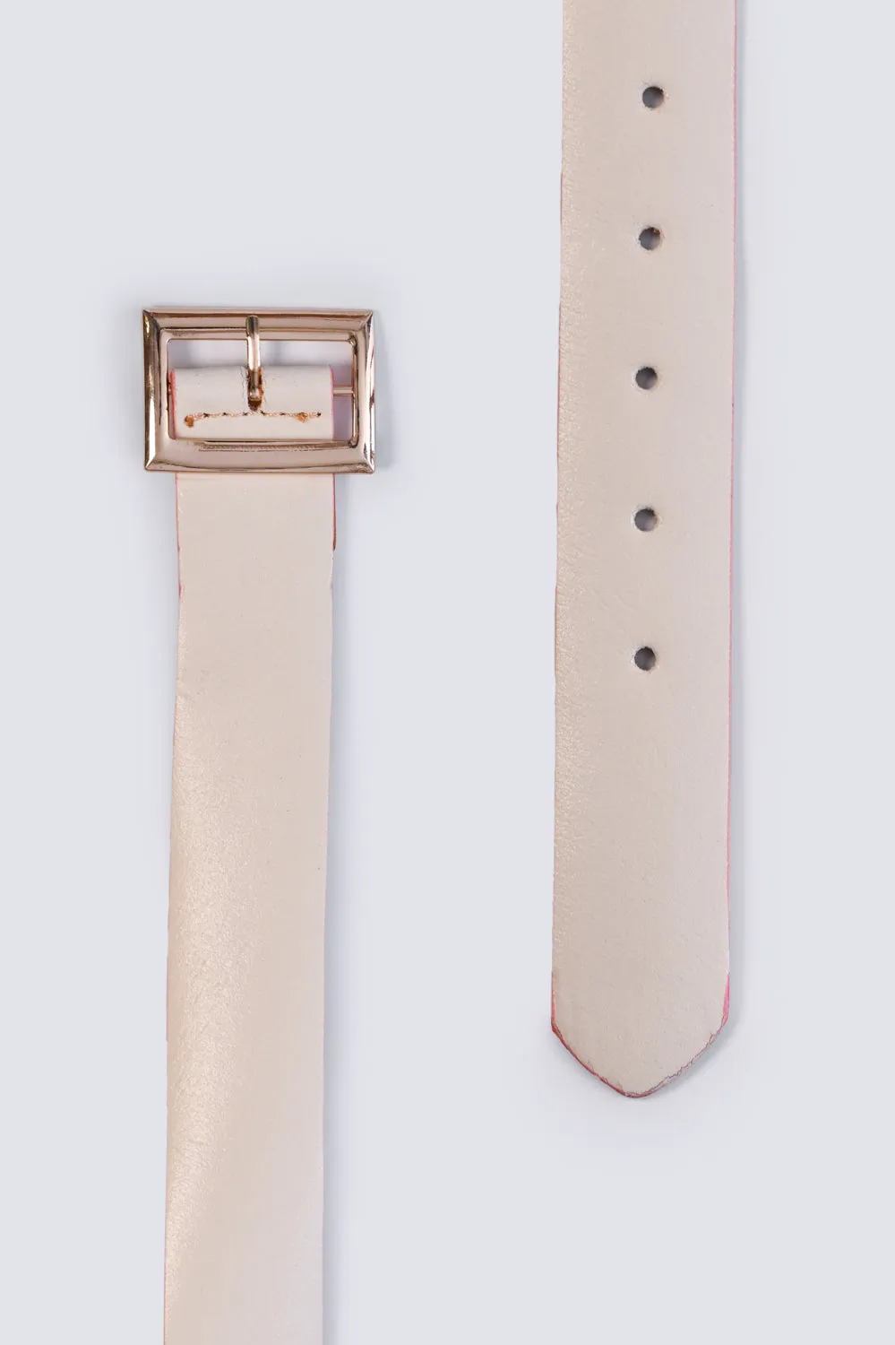 BELT WITH CONTRAST TIPPING DETAIL