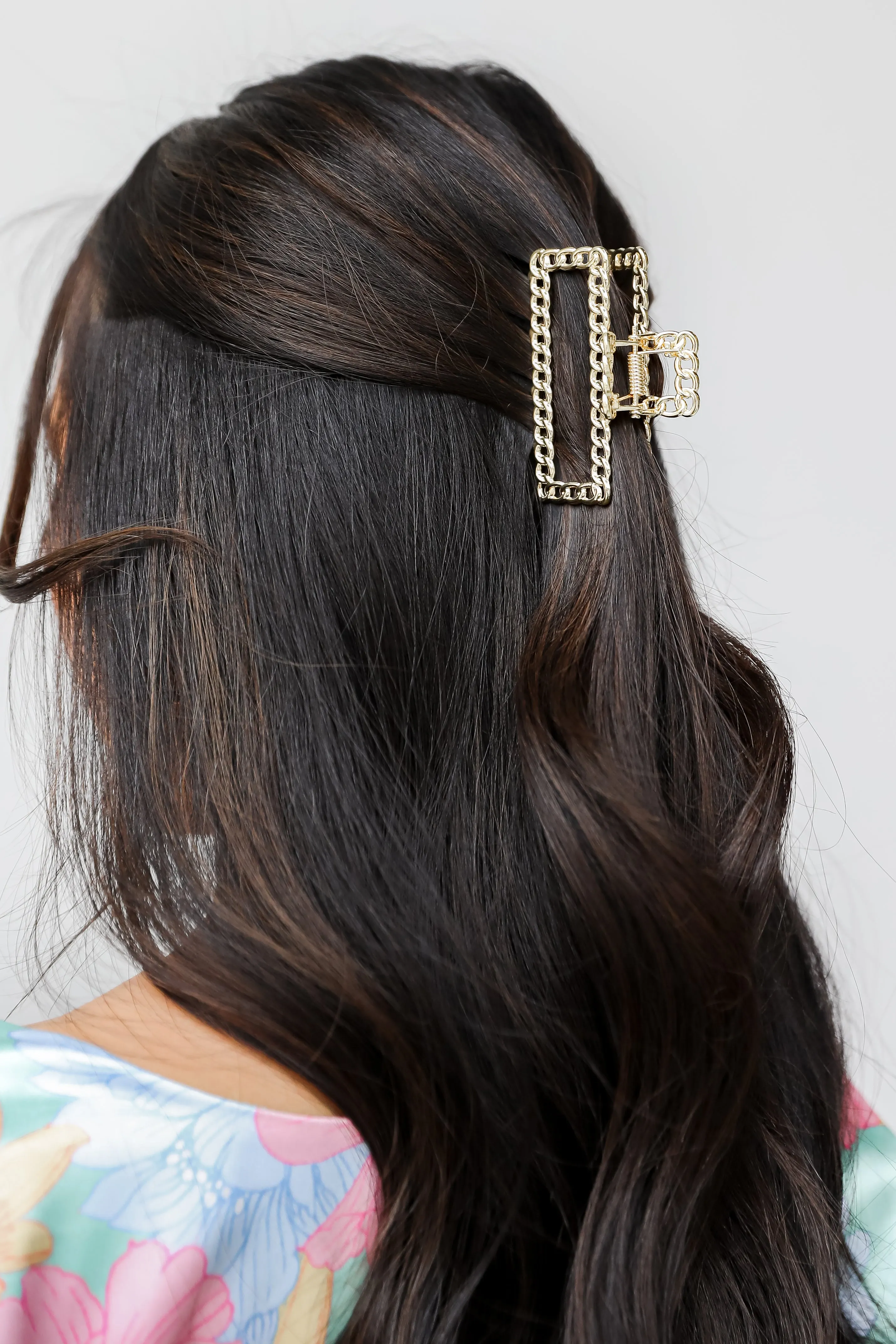 Camryn Gold Chainlink Claw Hair Clip