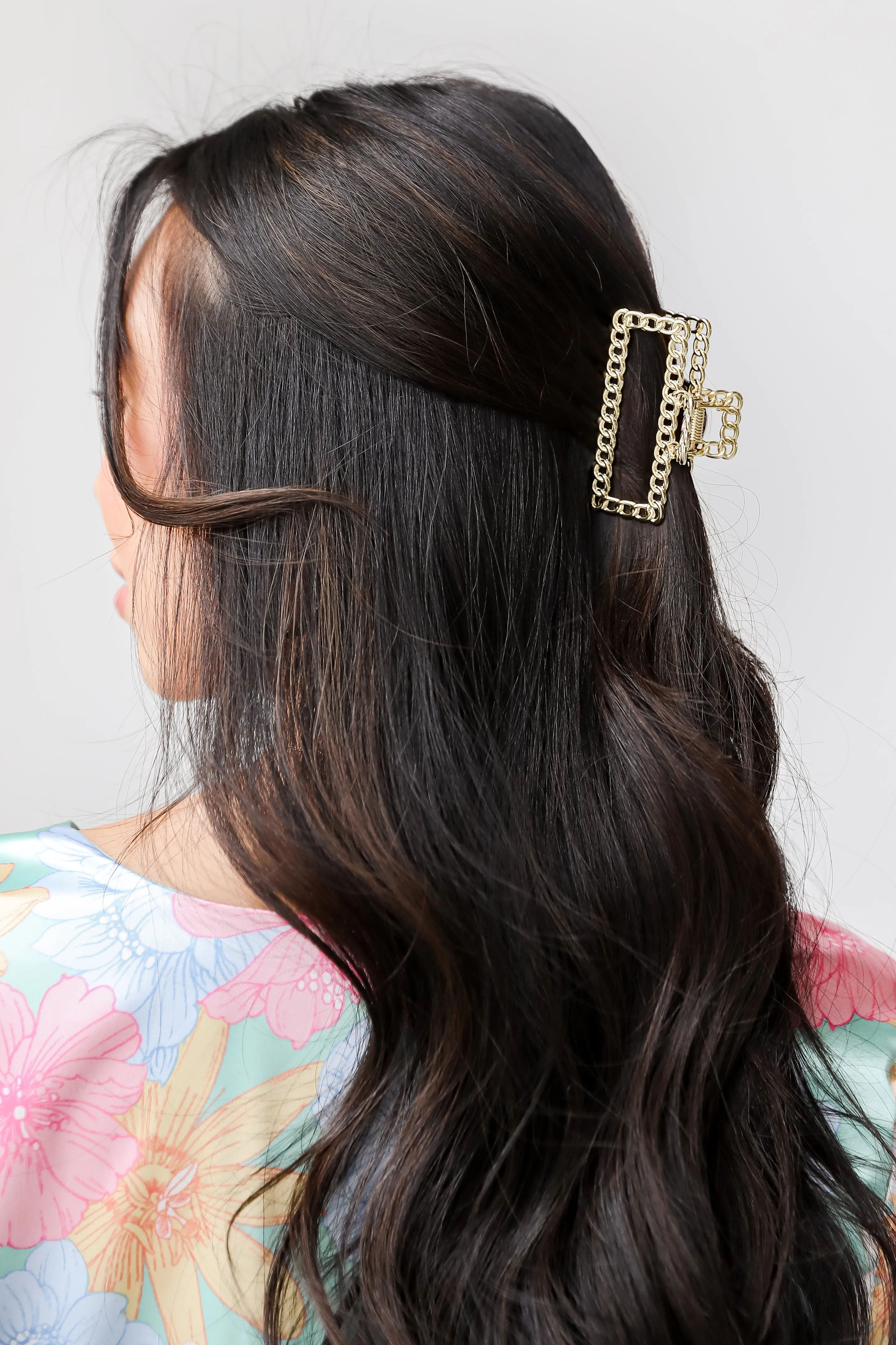 Camryn Gold Chainlink Claw Hair Clip