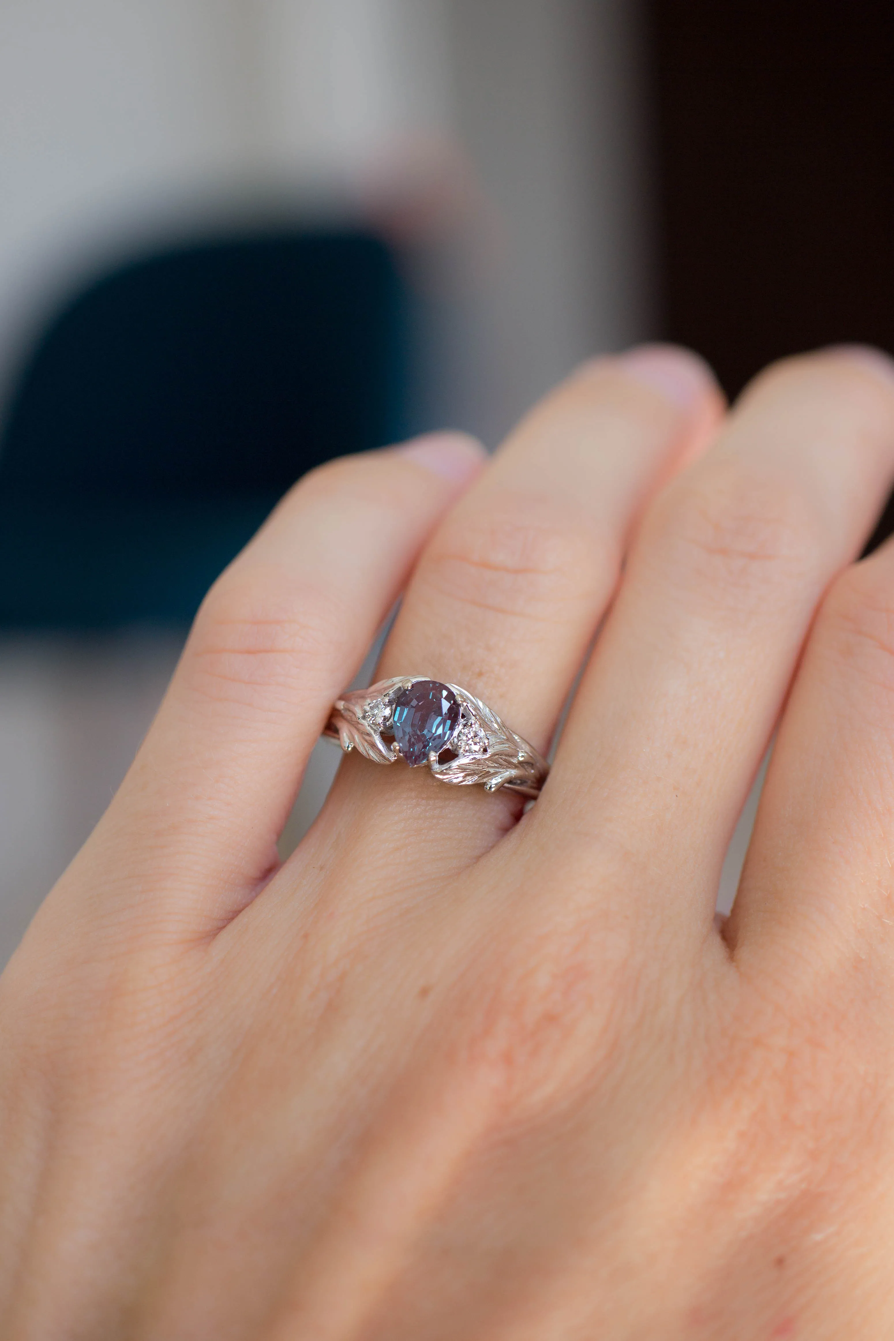 Colour change alexandrite ring with diamonds / Wisteria