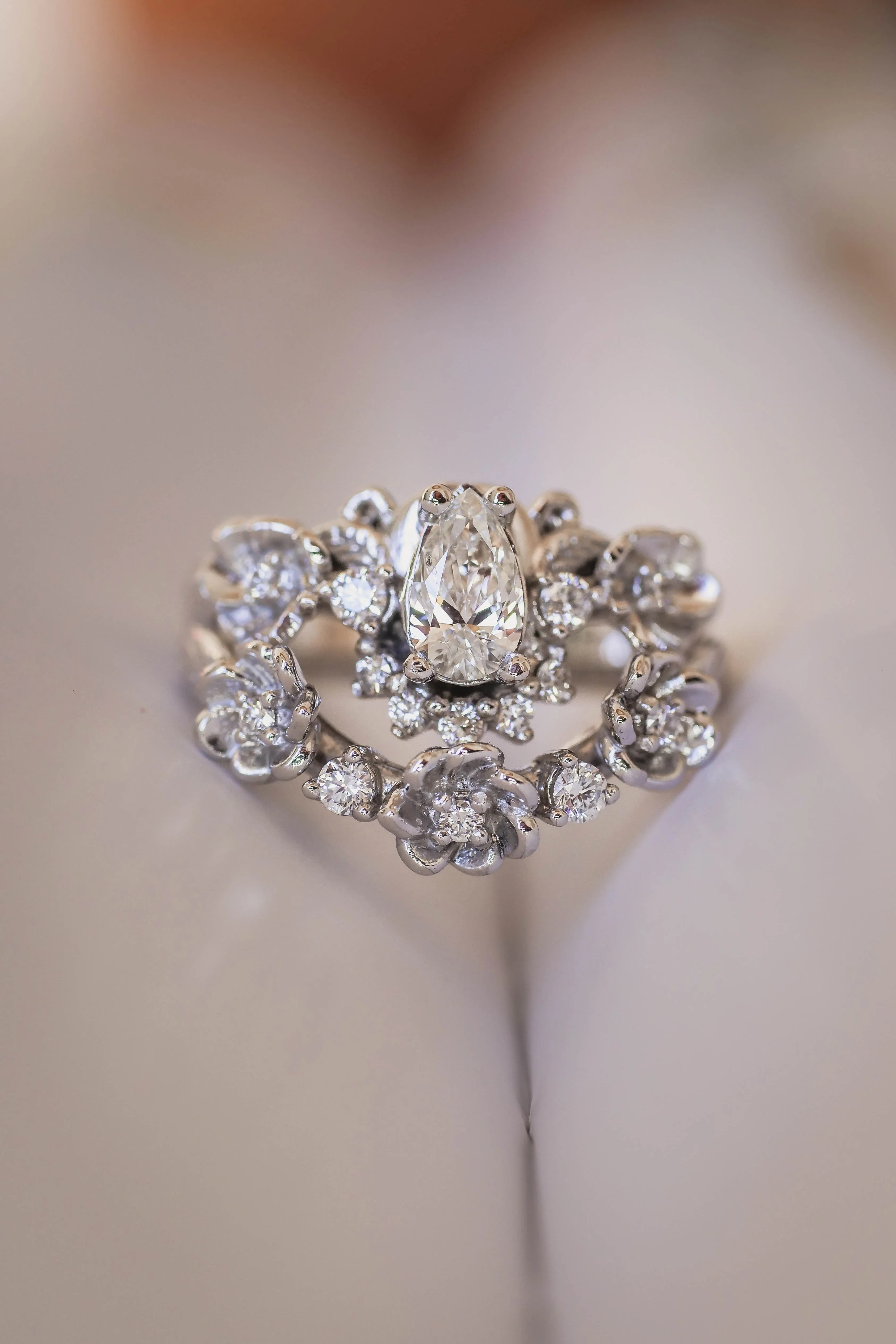 Floral engagement ring with natural diamonds / Adelina