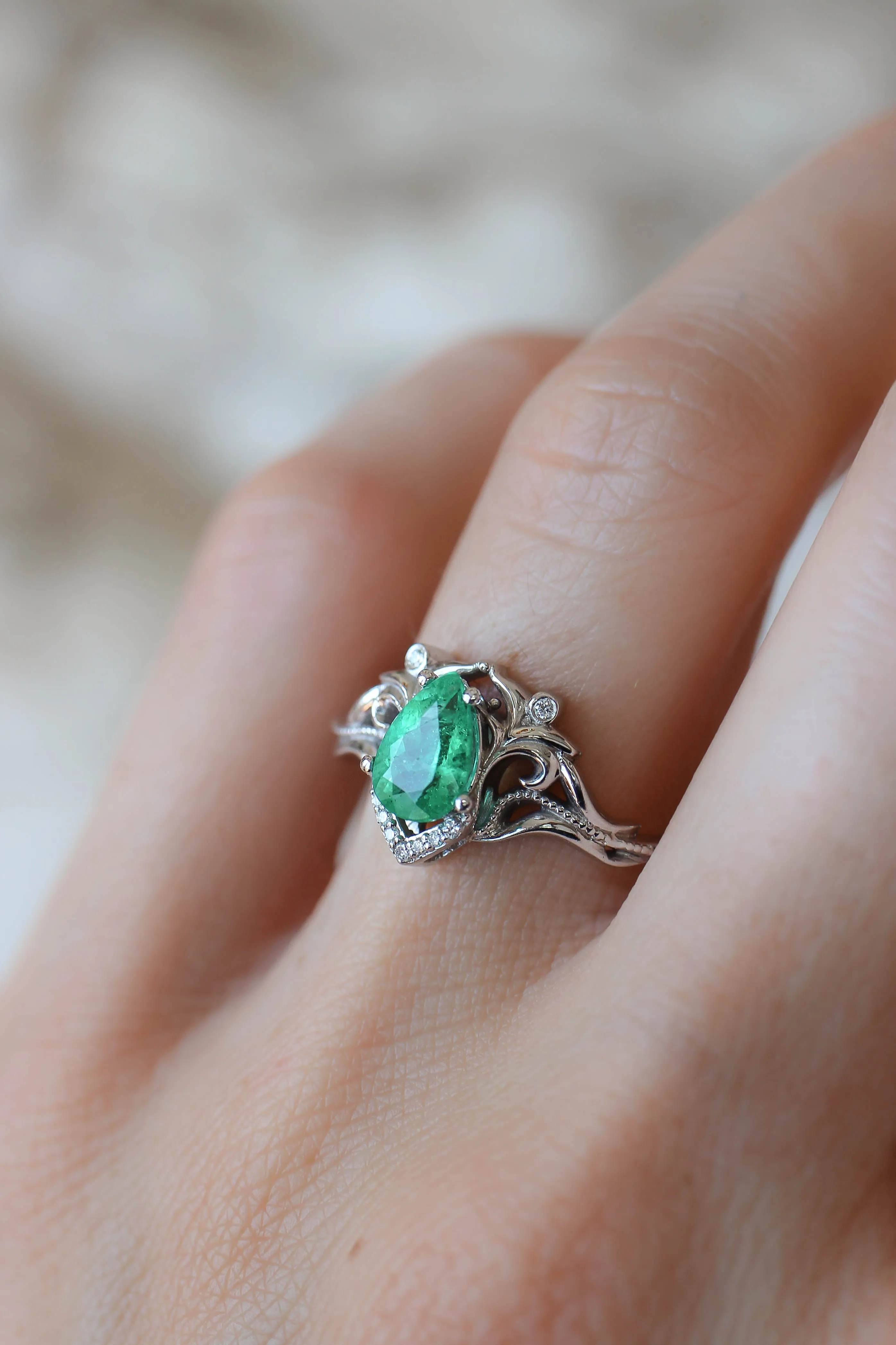 Natural emerald and diamonds engagement ring / Lida small