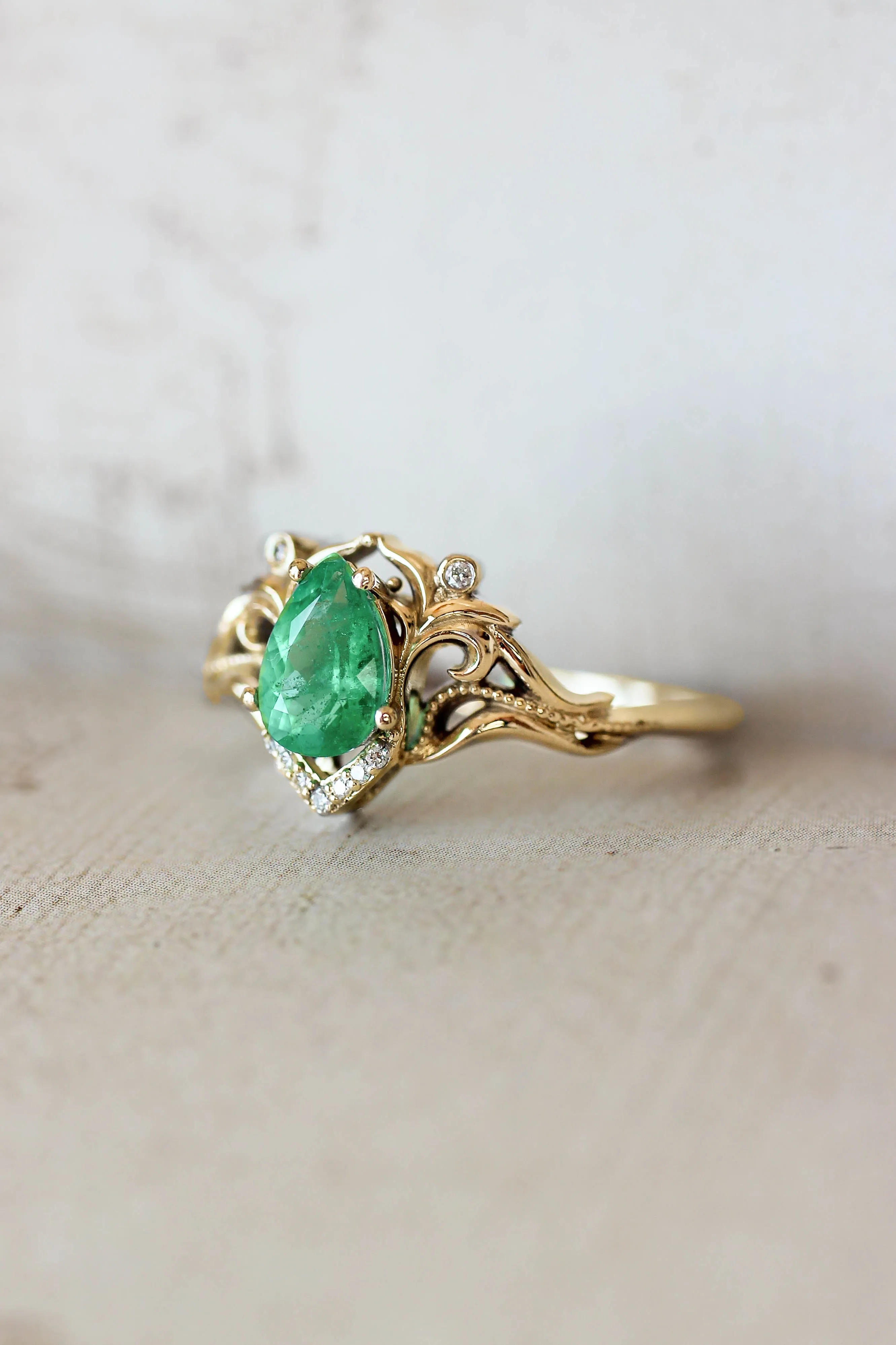 Natural emerald and diamonds engagement ring / Lida small