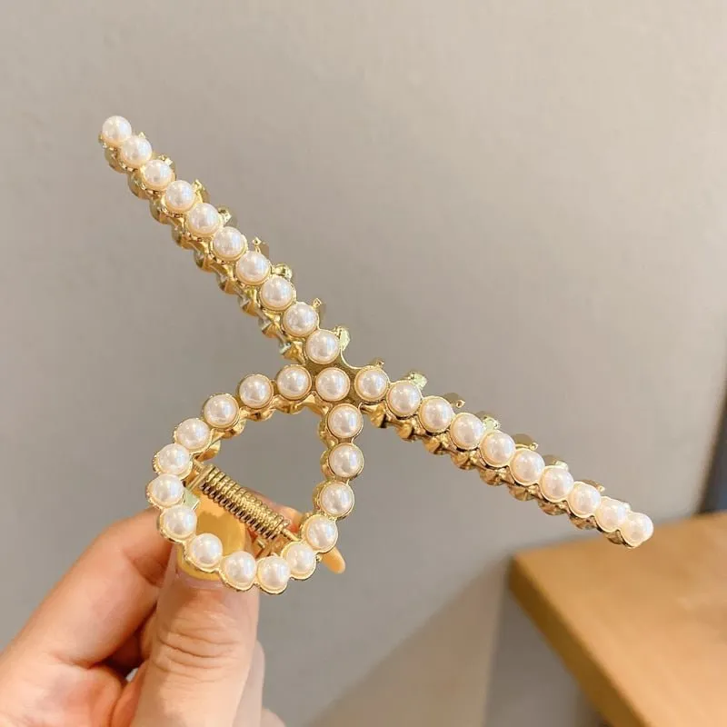 Pearl Hair Claw Clip