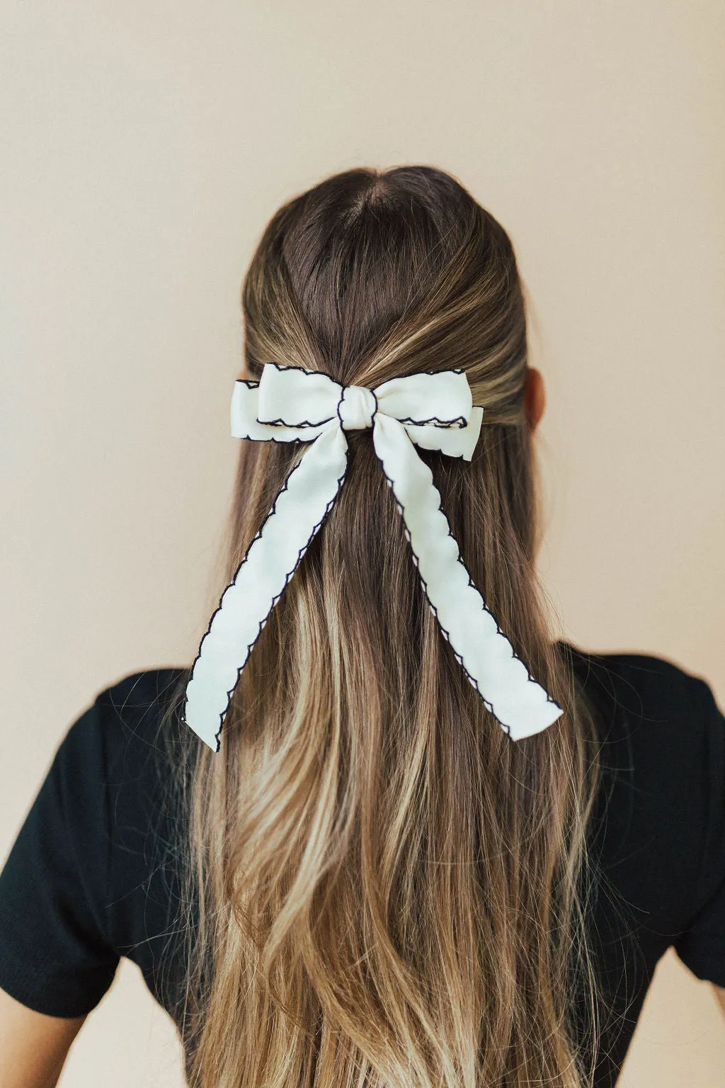 *Savannah Bow Clip