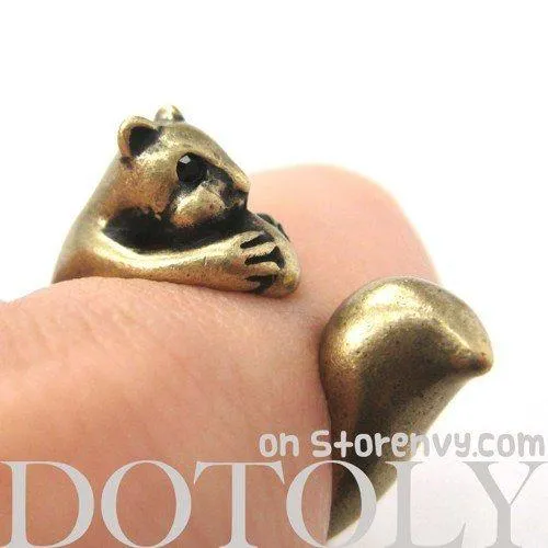 Squirrel Chipmunk With Acorn Animal Wrap Around Ring in Brass | US Sizes 5 - 9