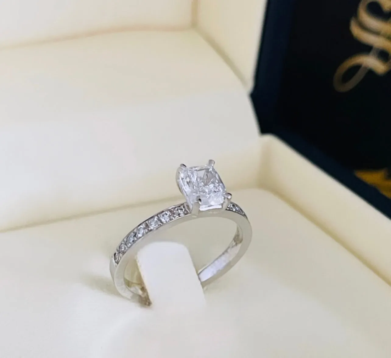 Tessa engagement ring DER062